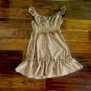 Brown dress with design